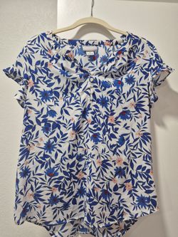 Womens cute blouse size M