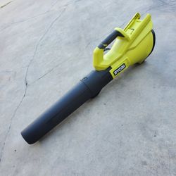 RYOBI
40V 120 MPH 550 CFM Cordless Battery Leaf Blower ( Tool only )