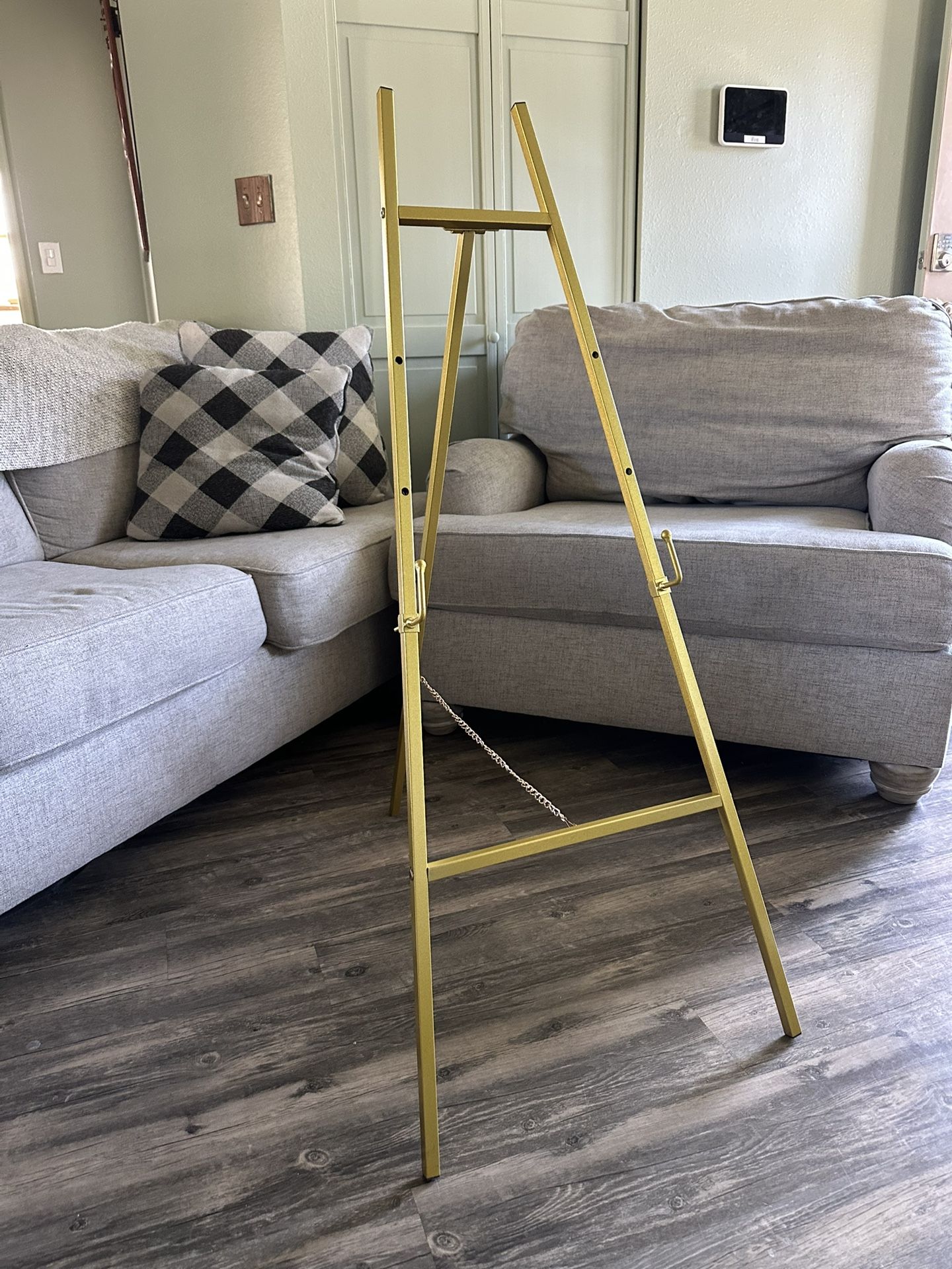 Golden Easel