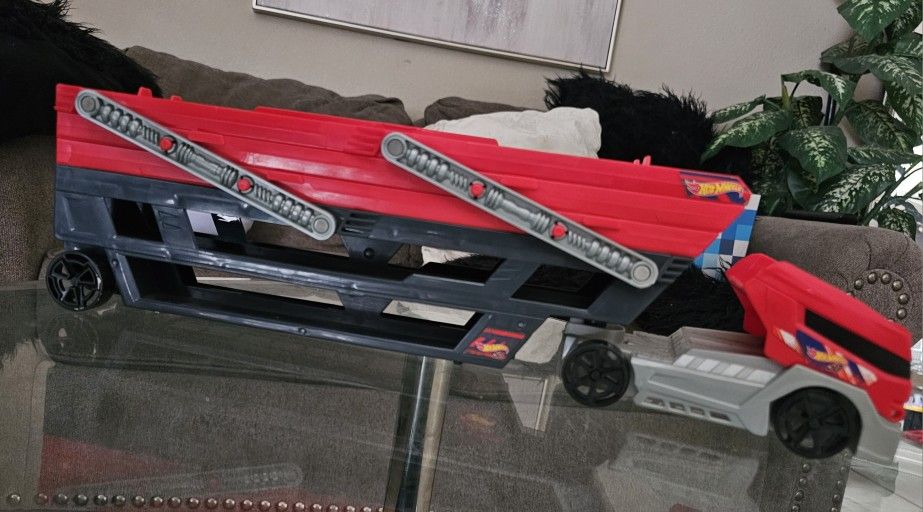 Hot Wheels Mega Hauler Trucks
