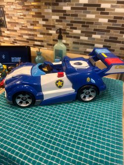 Large Spin Master  PAW Patrol Chase 2 in1 Transforming City Cruiser 14” L x 6” W