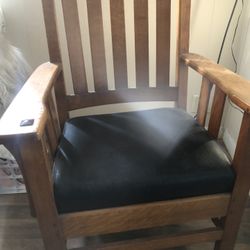 Vintage Wood Mission Chair Great Condition 