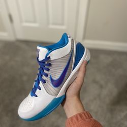 Nike Kobe 4 Protro “Draft Day Hornets” Size 11