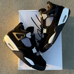 Jordan 4 Retro White Thunder 