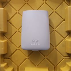 Orbi / Netgear CBR40 Wireless Cable Router 