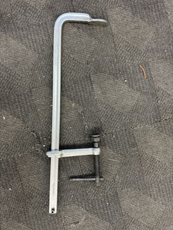 Real Gear  24” Heavy Duty Bar Clamp
