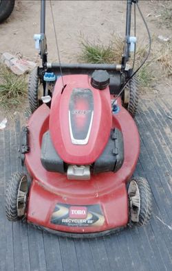 Toro self propelled lawnmower
