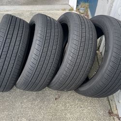 4 Good Year -*like New Tires 235 50R/21
