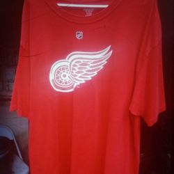 RED WINGS T SHIRT 2XL