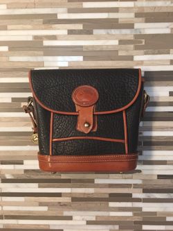 Dooney Burke authentic handbag 8x8.5