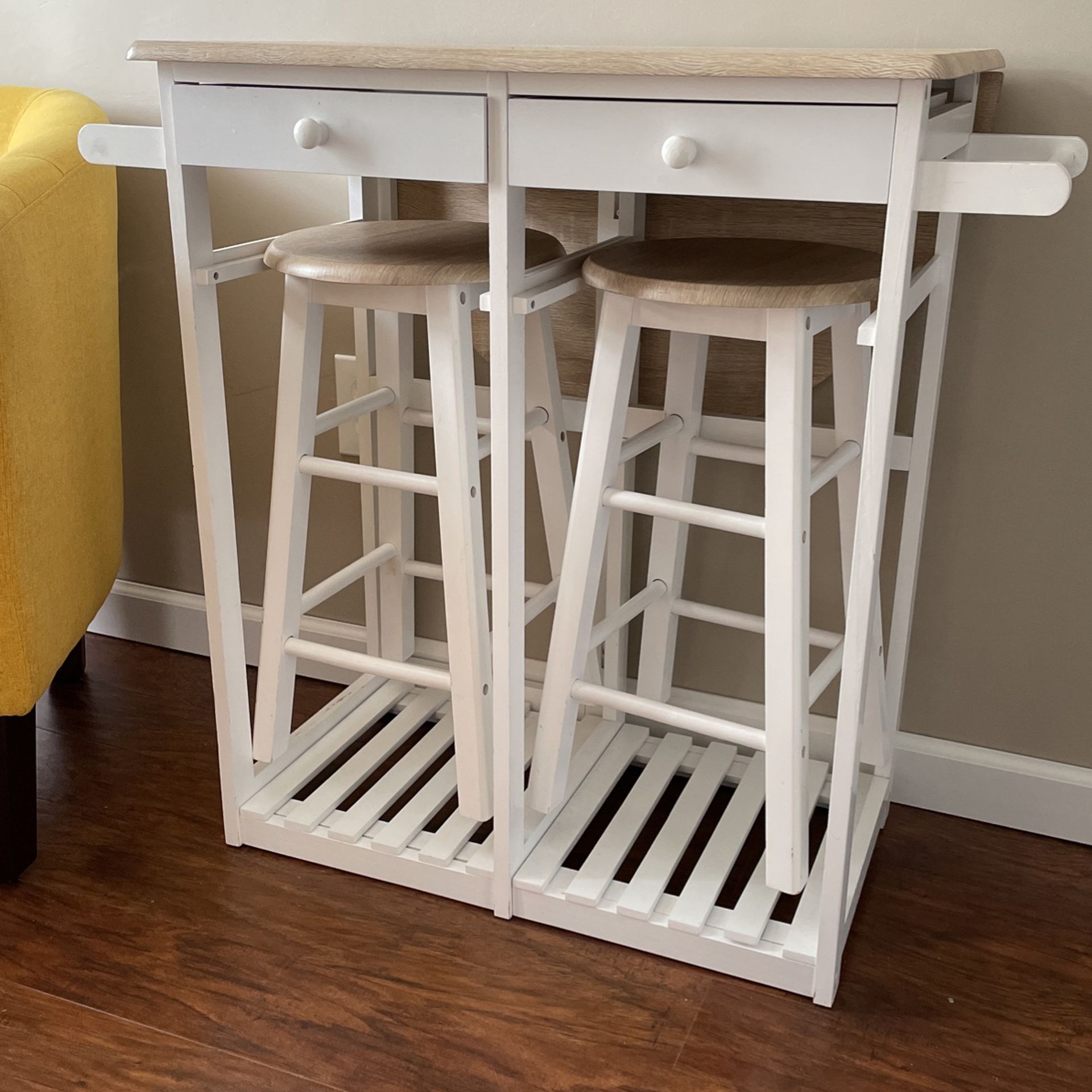Drop Leaf Table And Stools
