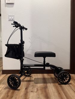 Steerable Knee Scooter Walker