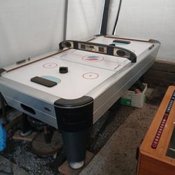 Air Hockey