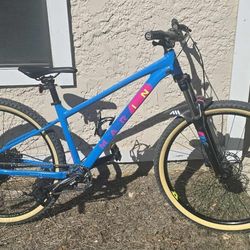 Marin Bobcat Trail 3 Bike (Size Small)