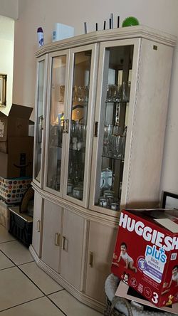 China Display Cabinet with Glass Doors