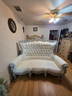 Royal throne loveseat for sale