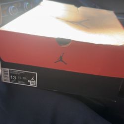 Air Jordan 12 Retro ( Black/Wolf Grey-White )