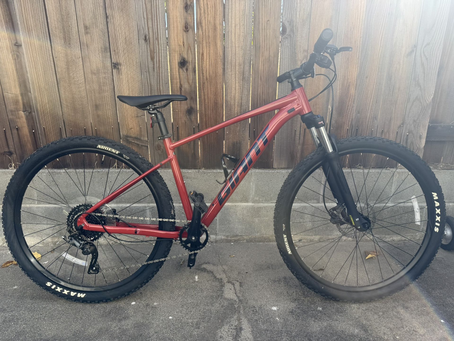 Giant Talon Mountain Bike