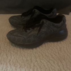 Gucci Rhyton Sneaker 