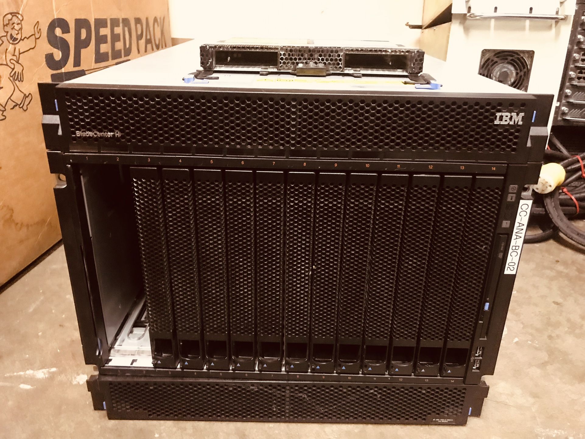 IBM Blade Center H8852 Chassis 88524XU