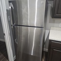Top and Bottom Refrigerator 
