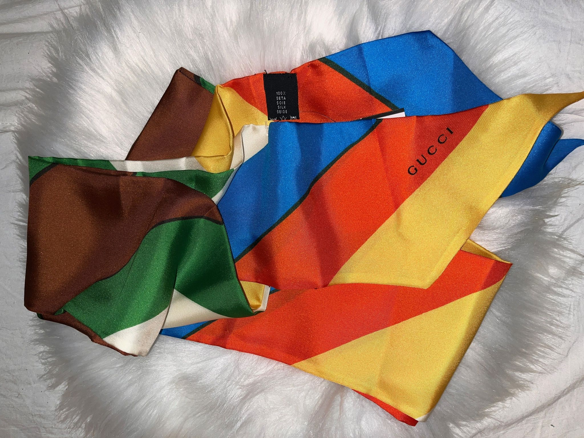 2 Gucci Bag scarf