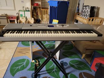 Yamaha piano keybord