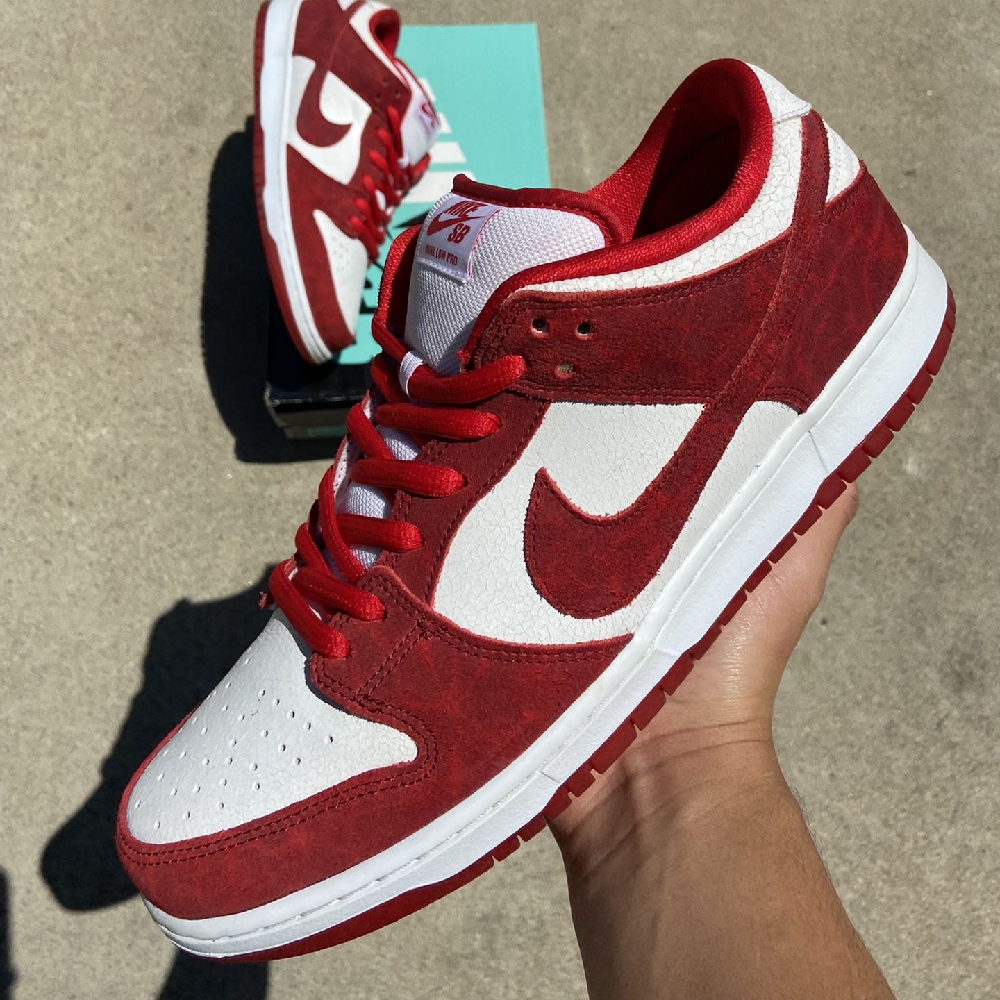 Nike Dunk SB Low (Valentines Day) for Sale in Inglewood, CA - OfferUp