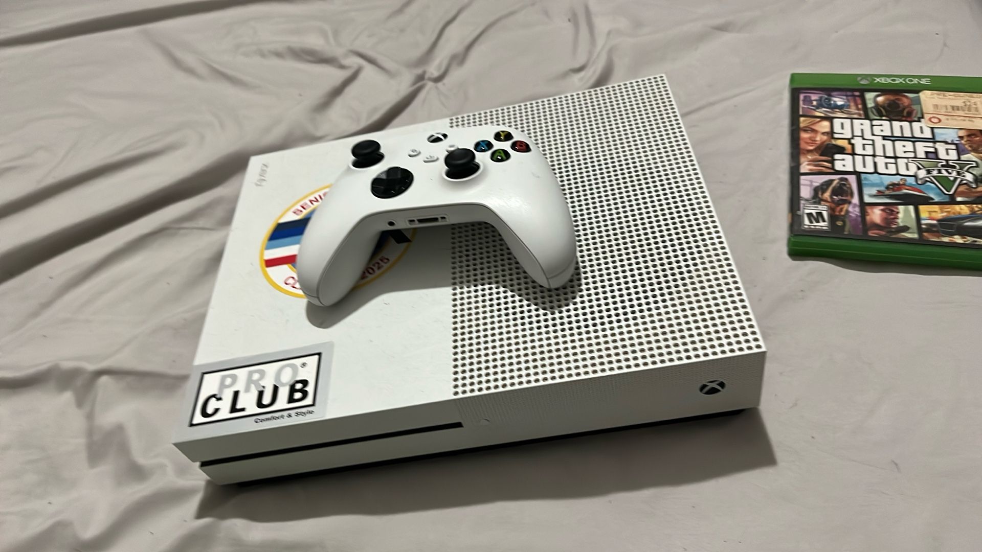 Xbox One S