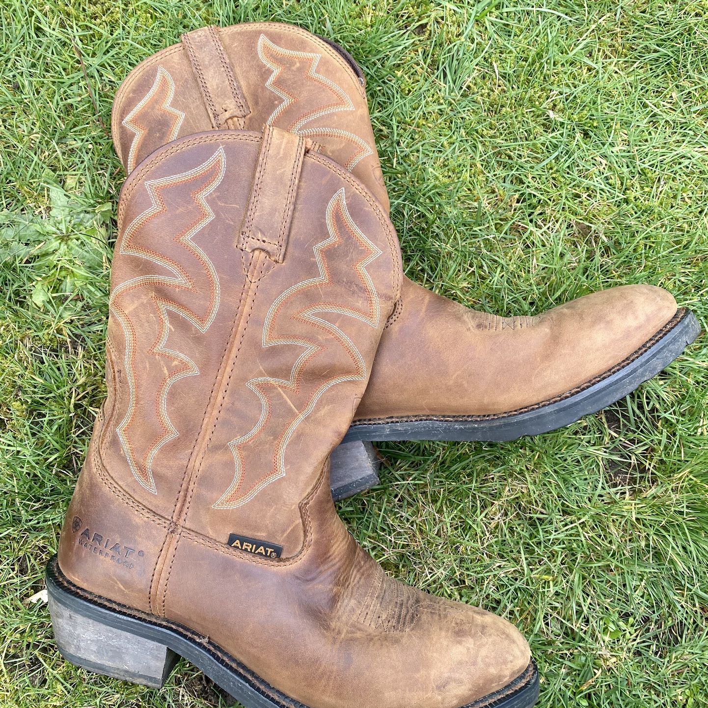 Ariat Cowboy Boots *Waterproof* Excellent Condition
