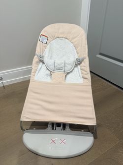 Baby Bjorn bouncer