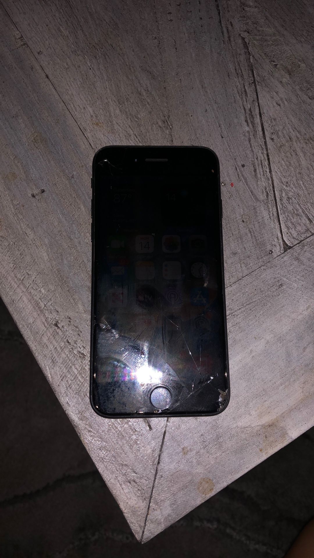 iPhone SE Unlocked