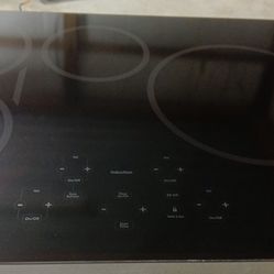 GE 30" GLASS STOVE TOP WITH 4 BURNERS 