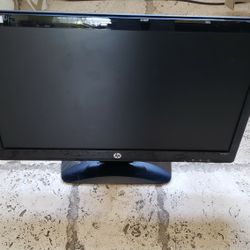 HP DESKTOP AND MONITOR