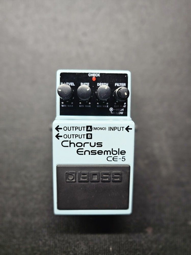 BOSS CE-5 Stereo Chorus Ensemble Pedal
