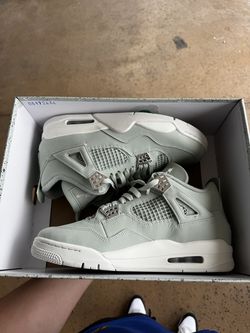 Jordan 4 seafoam
