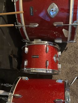 Drum set stands at all