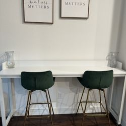 High Top Table and Bar Stool chairs