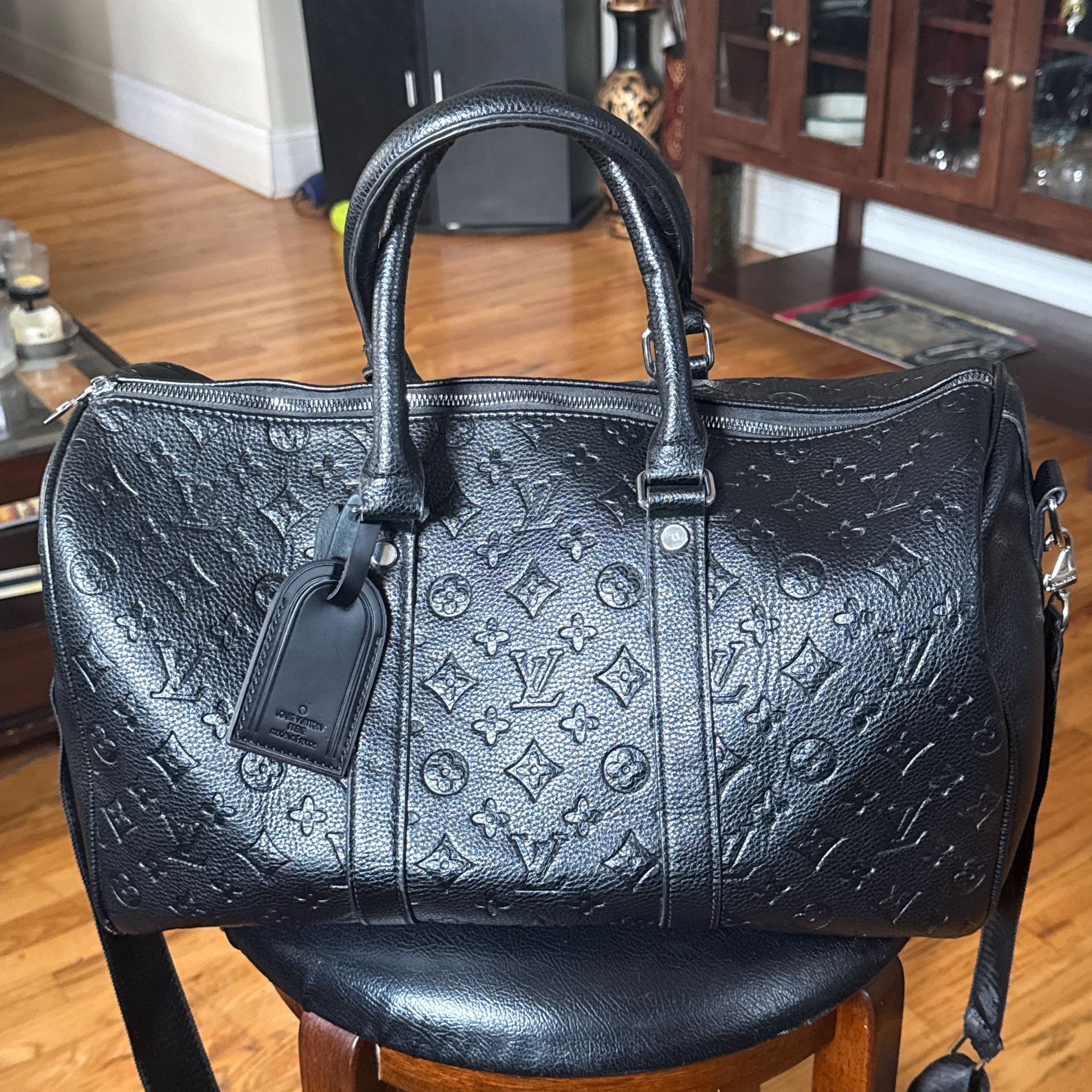 Louis Vuitton Keepall Bandoulière (Duffle bag)