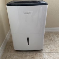 Dehumidifier 