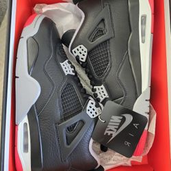 Jordan 4 Bred Reimagined Size 8.5