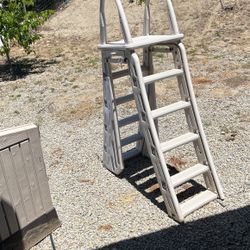 Above Ground Pool Ladder 