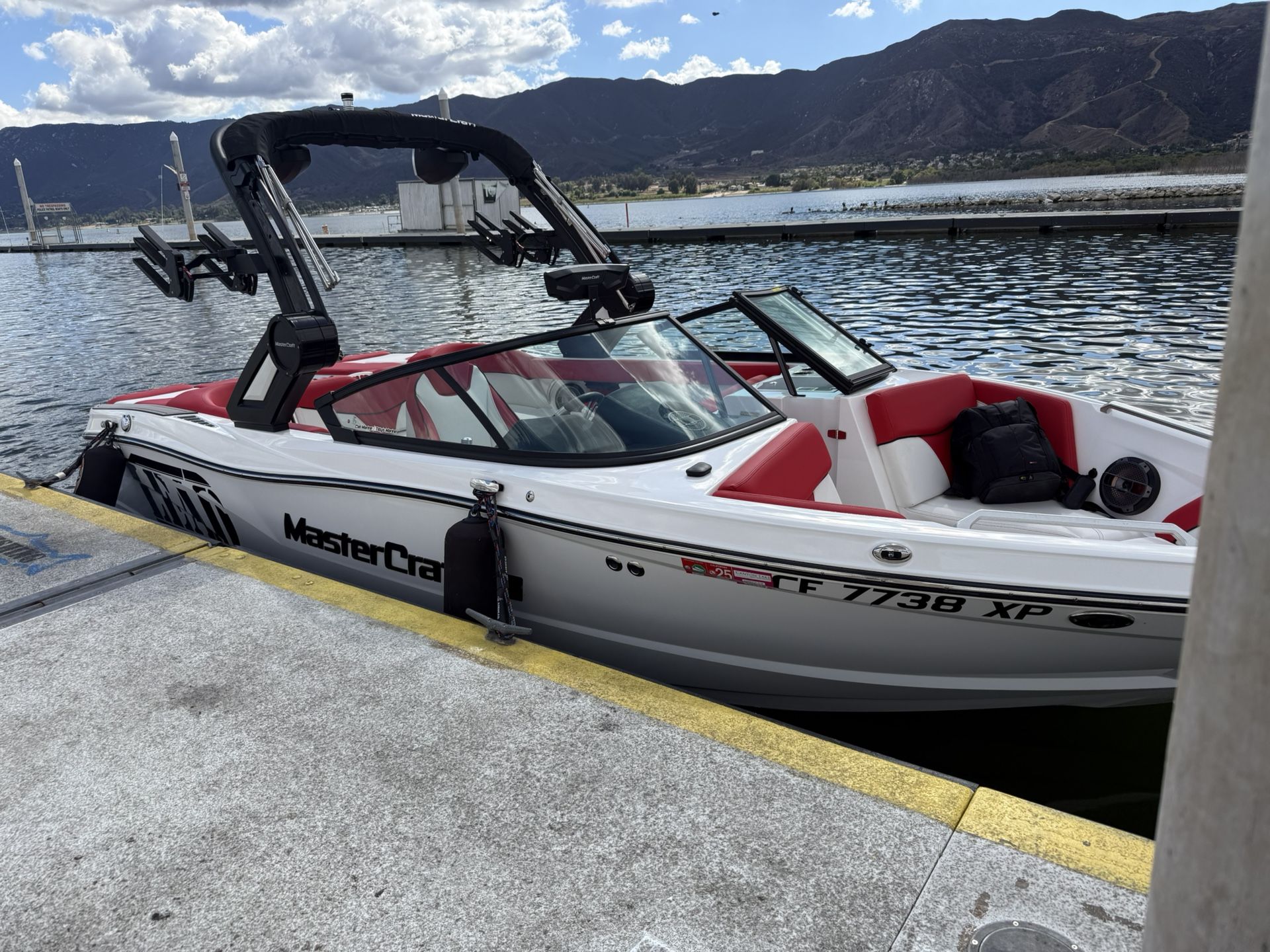 2022 Mastercraft XT21