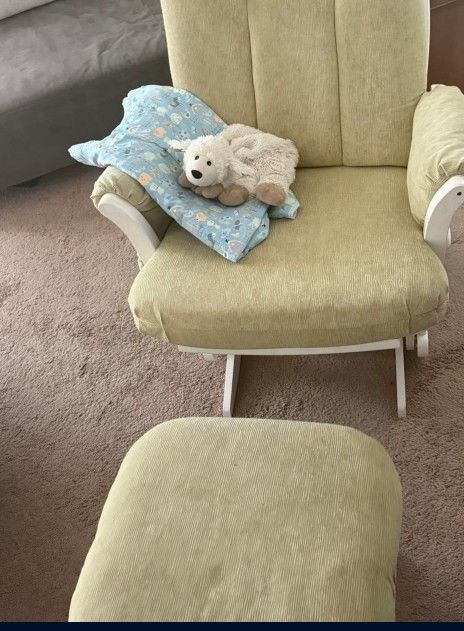 Glider Rocker Chair With Ottoman