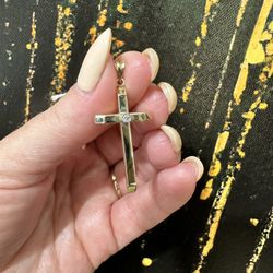 14k CROSS CHARM 
