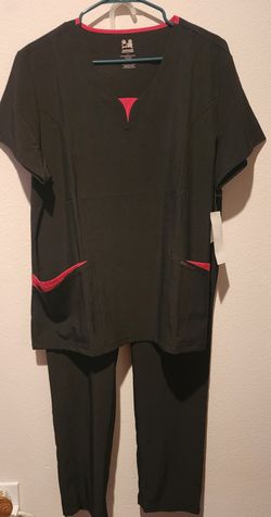 Woman's Scrubs Set Size Large