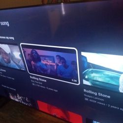TCL 65' Flat screen Smart/ Roku TV 