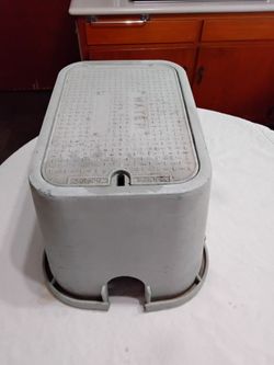 Irrigation valve cover box