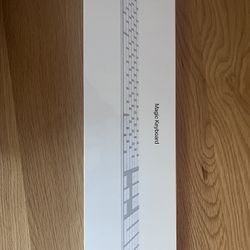 Brand New - Apple Magic Keyboard with Numeric Keypad: Wireless, Bluetooth, Rechargeable