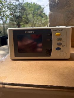 Lot of 8 Philips IntelliVue X2 Patient Monitors (Parts / As-Is)